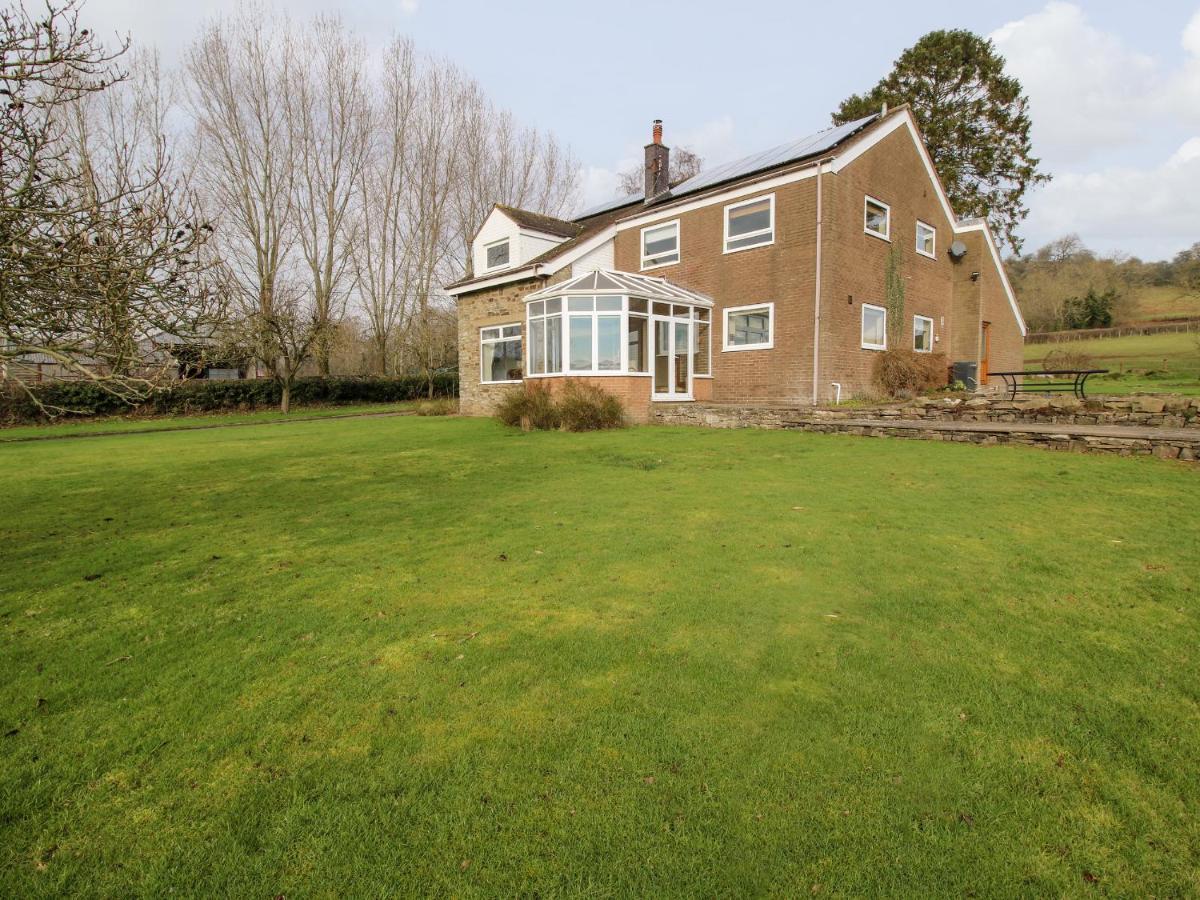 Bicton Lea Villa Acton  ภายนอก รูปภาพ