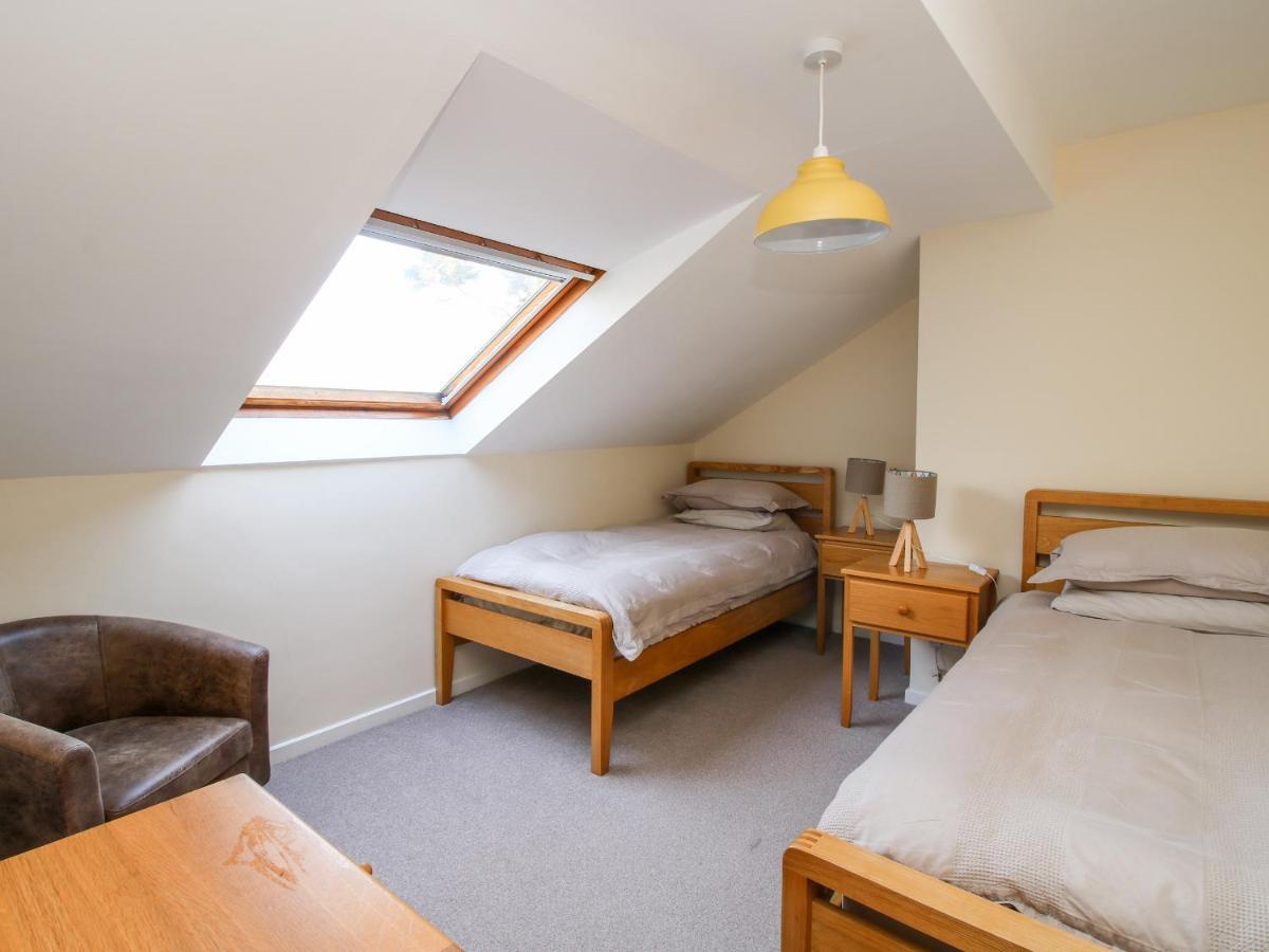 Bicton Lea Villa Acton  ภายนอก รูปภาพ